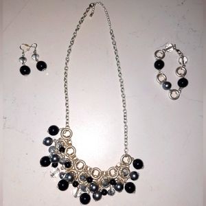 Silver tone,black,gray necklace, bracelet, earrings set excellent used condition